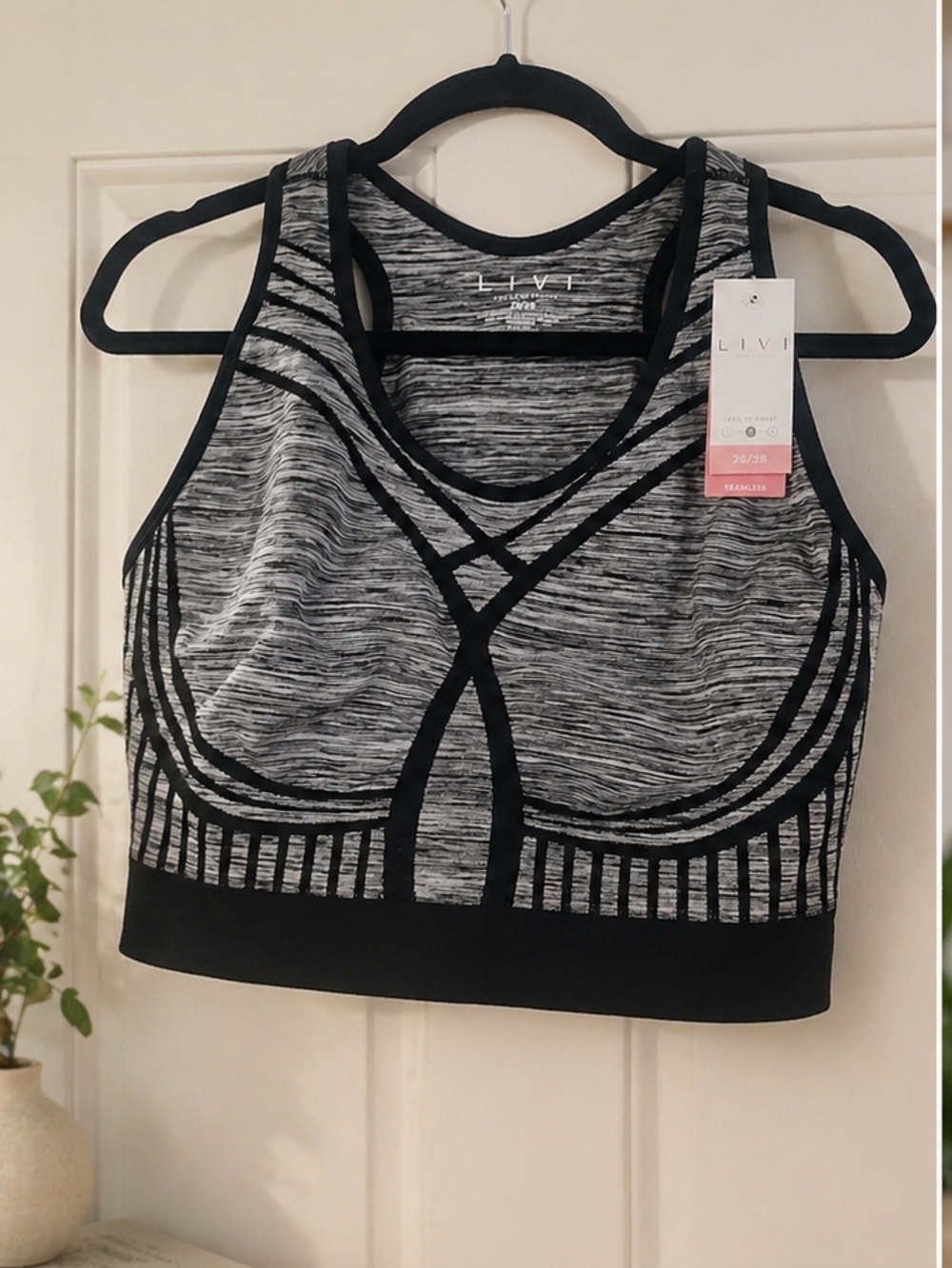 LIVI Grey Black Seamless Sports Bra Crop Top